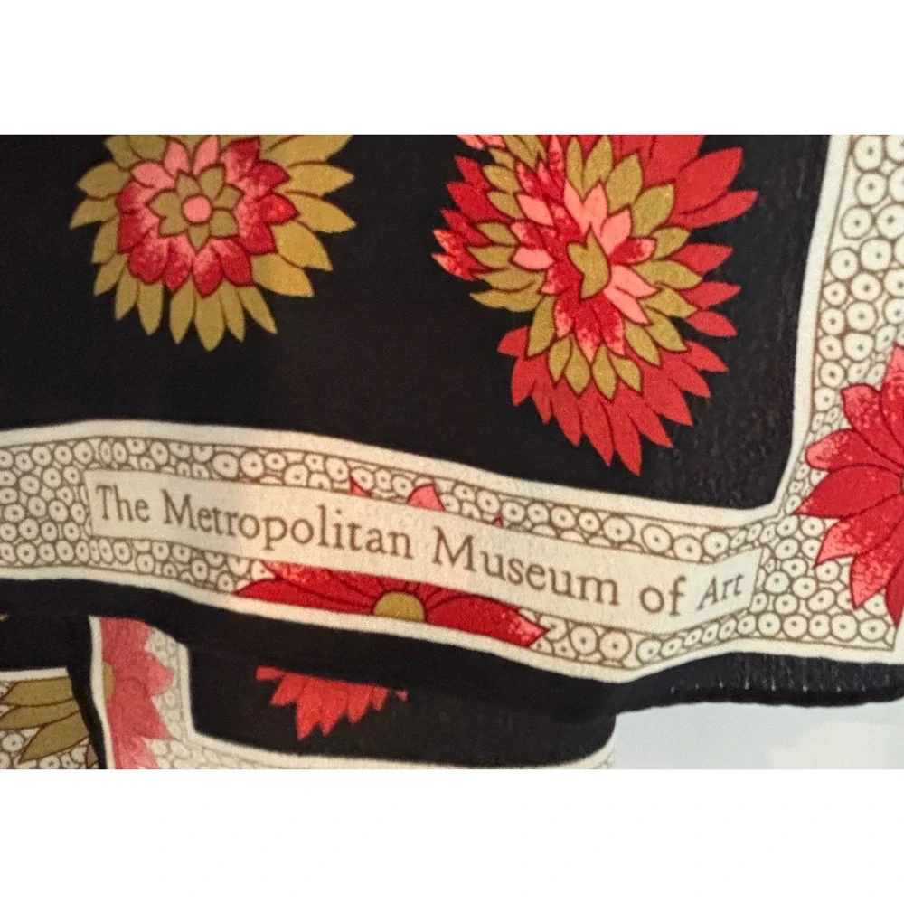 The Metropolitan Museum of Art Silk Scarf Black Floral Chinoiserie Made in Japan